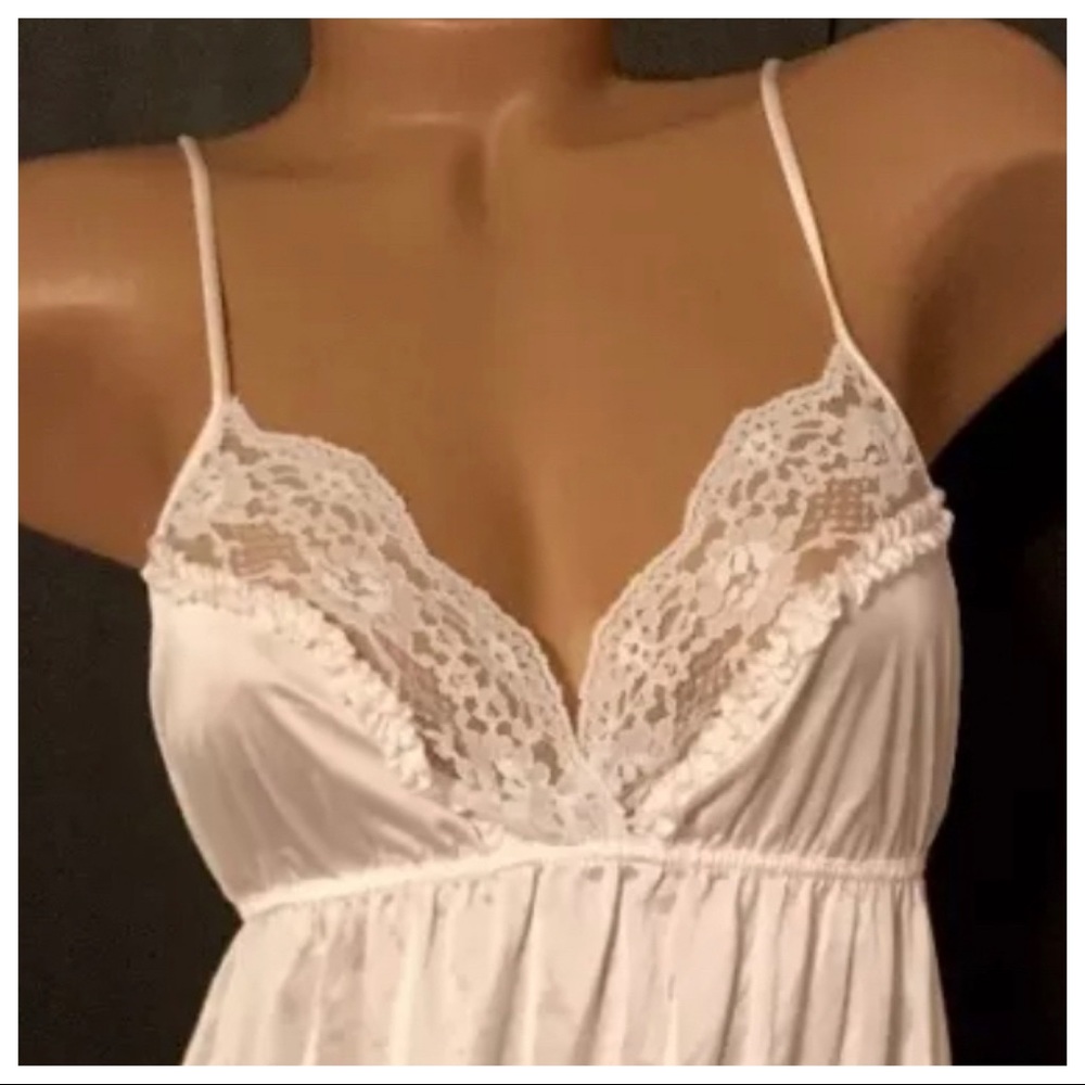 πππHOST PICπππVTG Miss Elaine Peignoir Set Small White Nylon lace long gown Robe - Picture 5 of 16